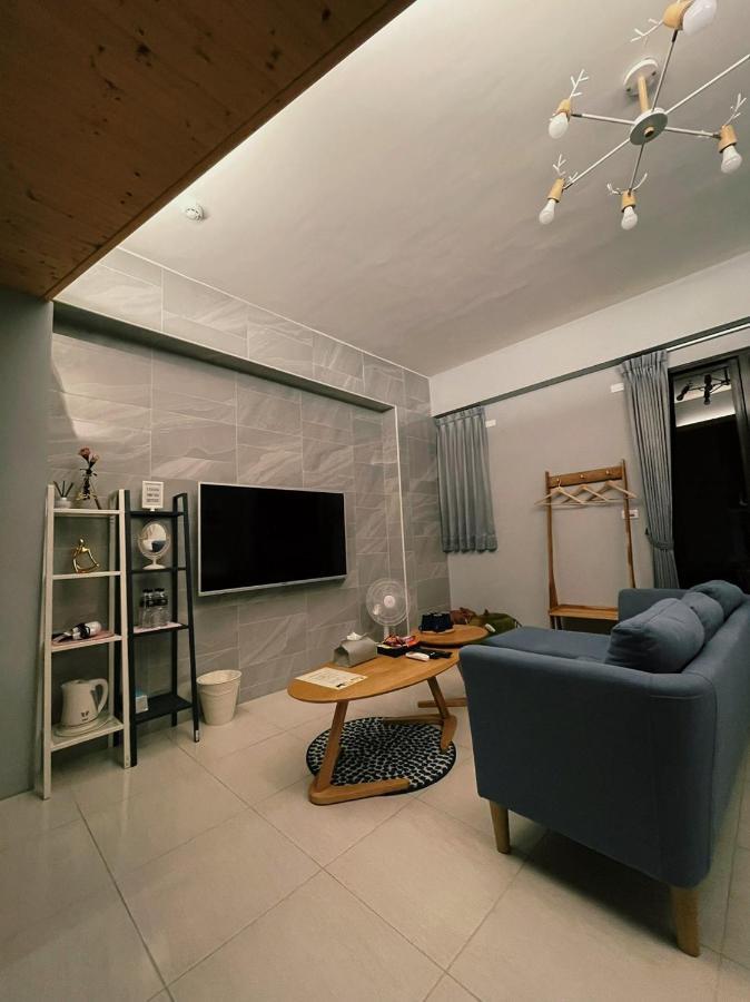 Donggang Homestay-Dongfan Bagian luar foto
